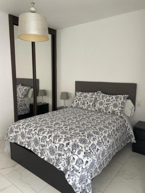 דירות בנאלמדנה Gardenplaya מראה חיצוני תמונה